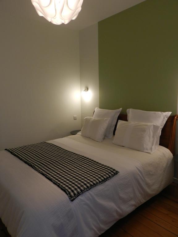 A La Fleur De Lys Bed and Breakfast Langeais Δωμάτιο φωτογραφία