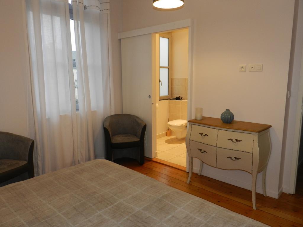A La Fleur De Lys Bed and Breakfast Langeais Δωμάτιο φωτογραφία